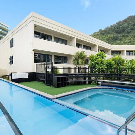 Oceanside Apartment With Garden Views Mount Maunganui Dış mekan fotoğraf