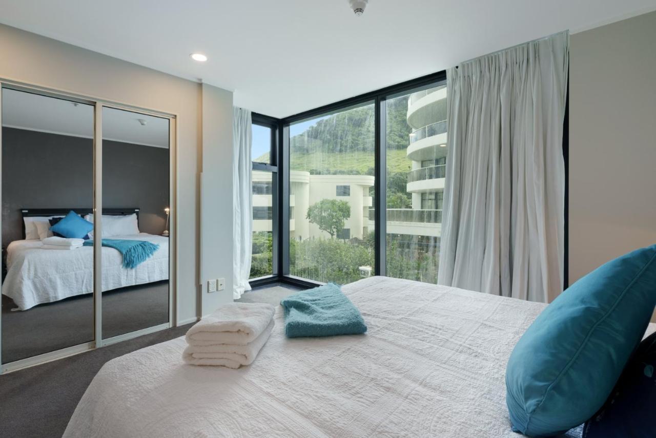Oceanside Apartment With Garden Views Mount Maunganui Dış mekan fotoğraf