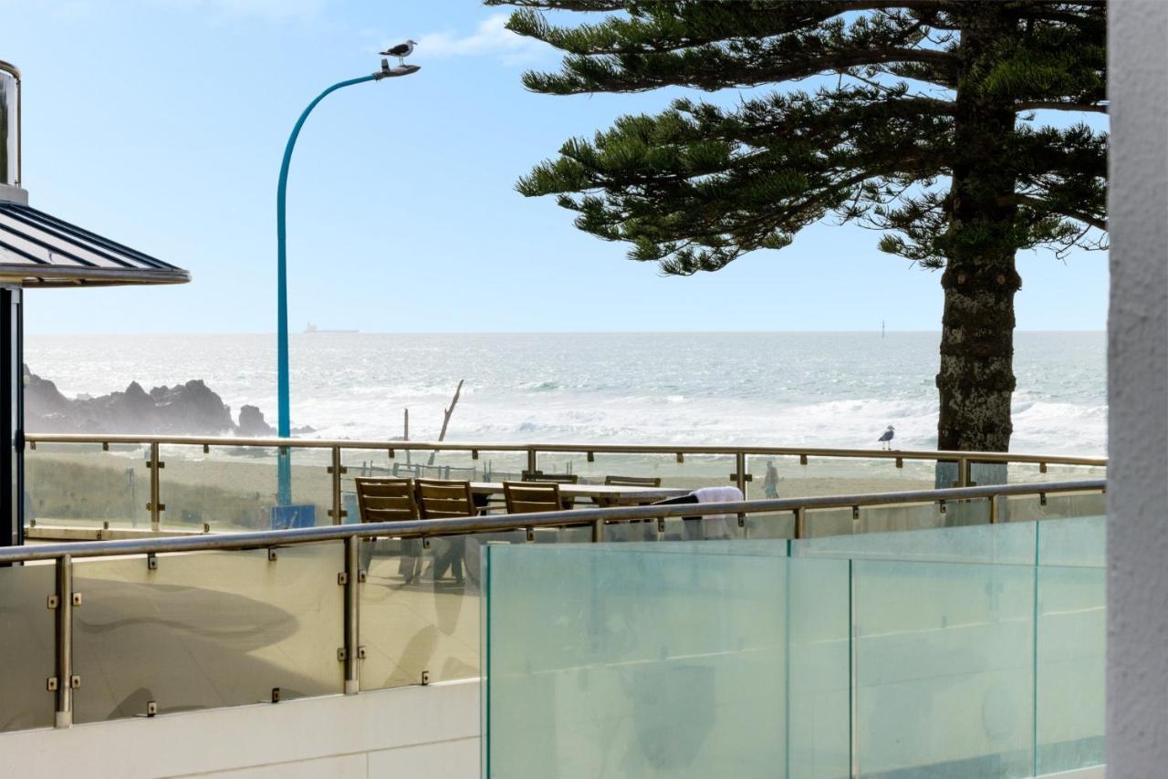 Oceanside Apartment With Garden Views Mount Maunganui Dış mekan fotoğraf